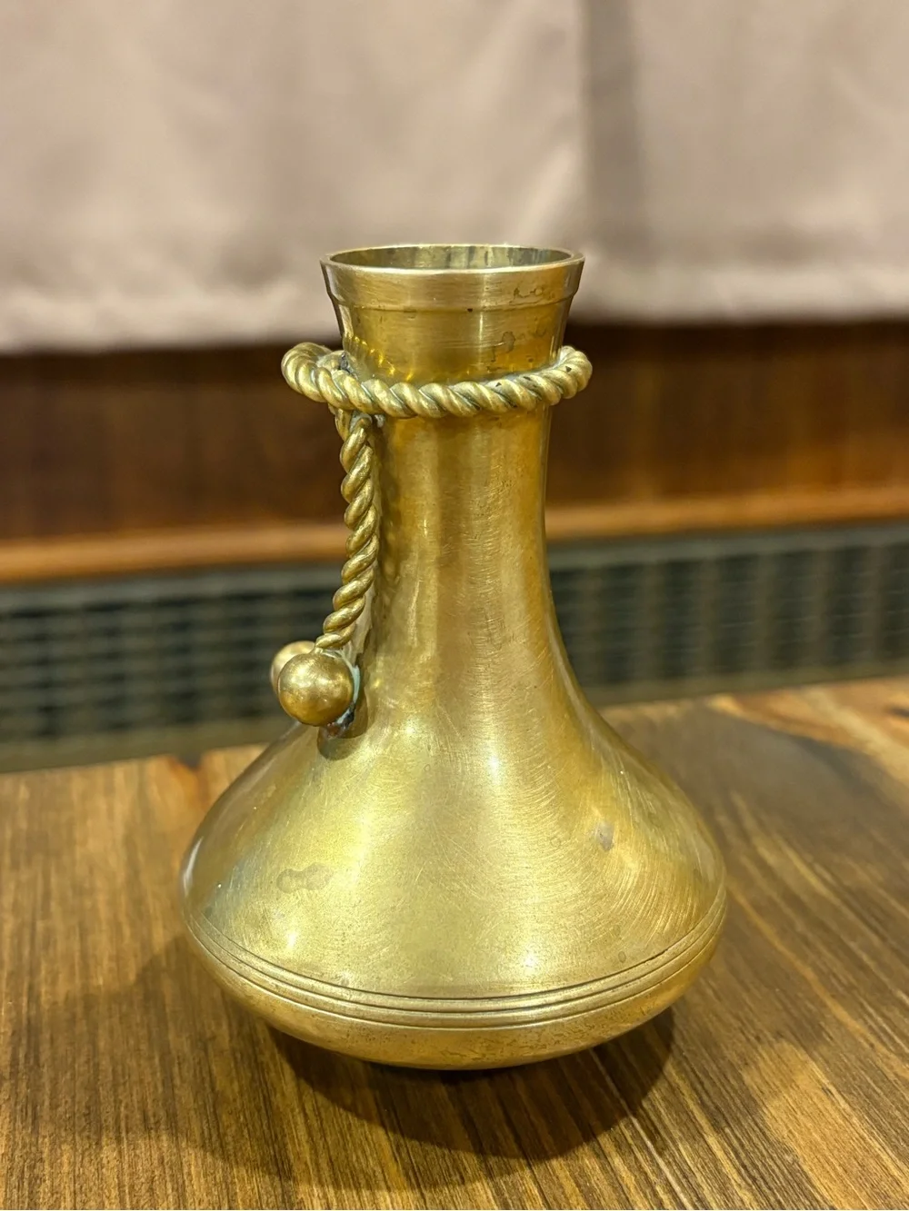 ✨HP✨ Vintage brass decor vase with rope design